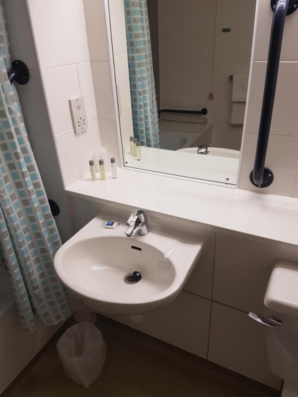 ibis budget Knutsford Eksteriør bilde